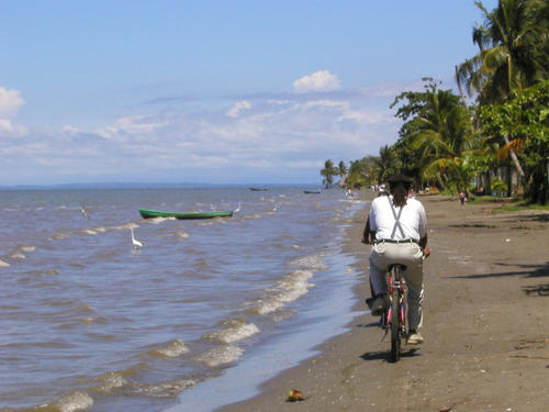 La playa se presta para todo tipo de paseos. (Foto: Sandee)
