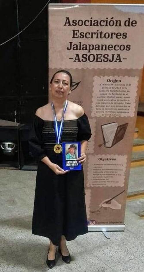 La escritora ha recibido varios reconocimientos por sus obras. (Foto: RR. SS.)