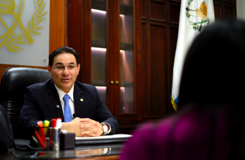 El ministro Villeda explica las incautaciones de drogas y la colaboración con el gobierno de EE.UU. (Foto: Wilder López/Soy502)