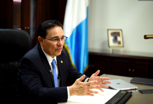 Ministro de Gobernación, Marco Antonio Villeda, en entrevista con Soy502. (Foto: Wilder López/Soy502)