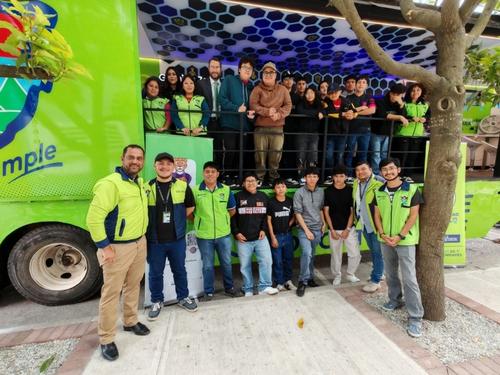 El furgón lleva diversión a los jóvenes. (Foto: Cortesía Municipalidad de Guatemala)