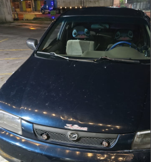 En este vehículo fue trasladada la víctima, esto cuando los familiares fueron alertados del hallazgo de la joven. (Foto: Bomberos Municipales)