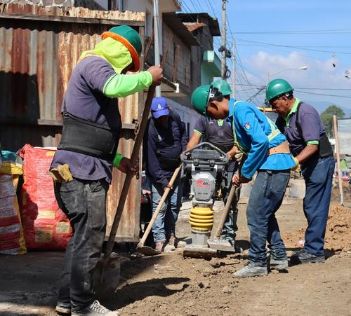 También es recomendable hacer una denuncia ante la Policía Nacional Civil. (Foto: Cortesía EMPAGUA)