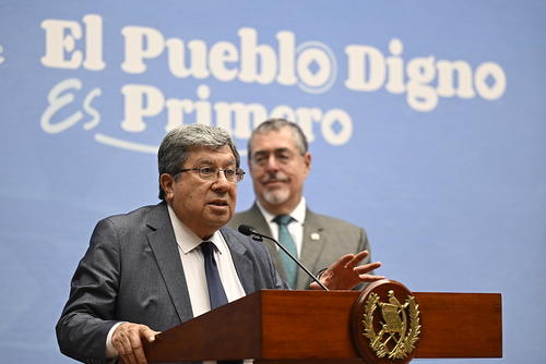 El constituyente Víctor Hugo Godoy se refirió a su papel como parte de la Asamblea Nacional Constituyente durante La Ronda. (Foto: SCSPR/Soy502)