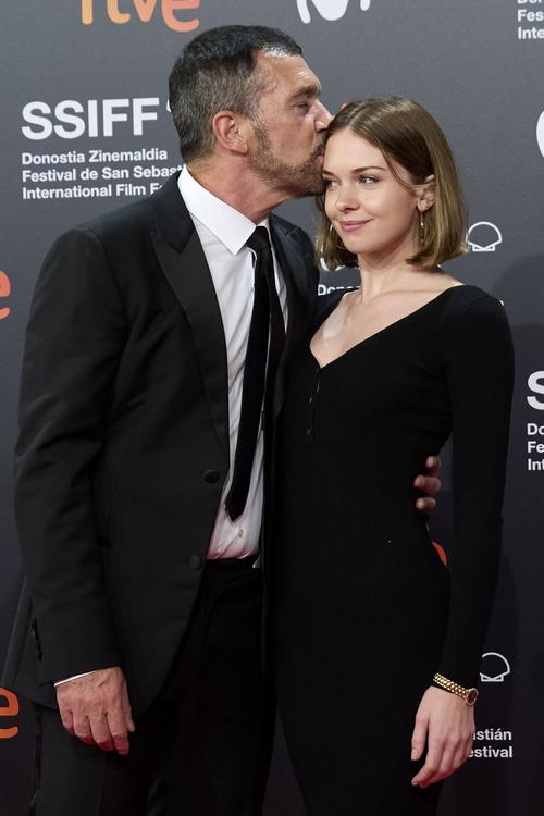 Los actores dejaron ver la armonía que hoy define su relación. (Foto: X)