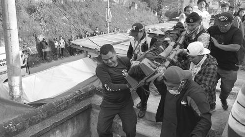 Pese a ser atendido José Luis falleció cuando era trasladado a un hospital. (Foto: Carlos Sotz/Nuestro Diario)