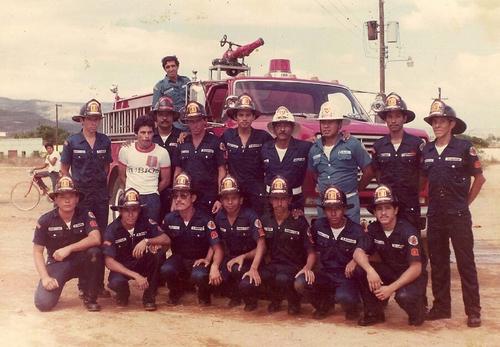Fotografía antigua de la 39 Compañía de Bomberos Voluntarios. (Foto: cortesía)