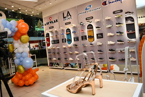 Payless, tienda, Oakland Place, compra, renovación, Guatemala, Soy502