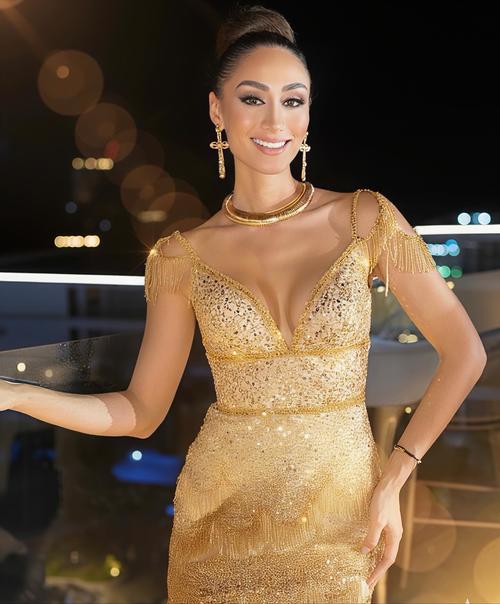 La belleza y carisma de Raschel Paz destacan en cada presentación. (Foto: Instagram)