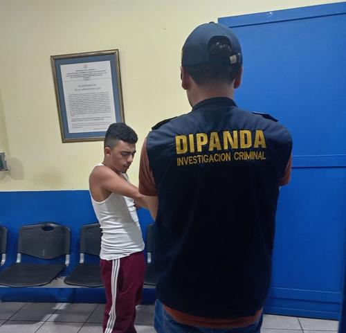 El reo Arturo Ajmac Uluan fue notificado de nuevo proceso por extorsión. (Foto: PNC)