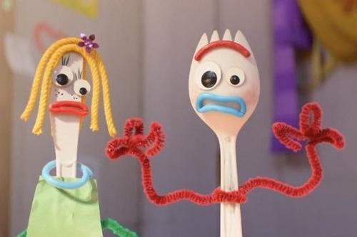 El misterioso paquete del tráiler desata el caos en la habitación de los juguetes. (Foto: X)