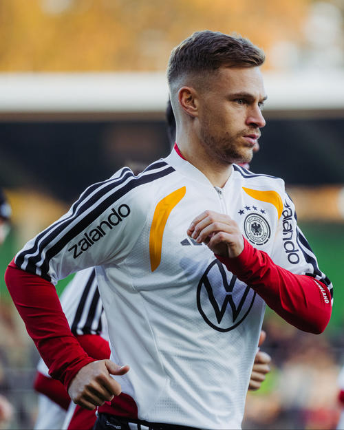 Kimmich no estará disponible para ocupar la banda derecha debido a lesión. (Foto: DFB)