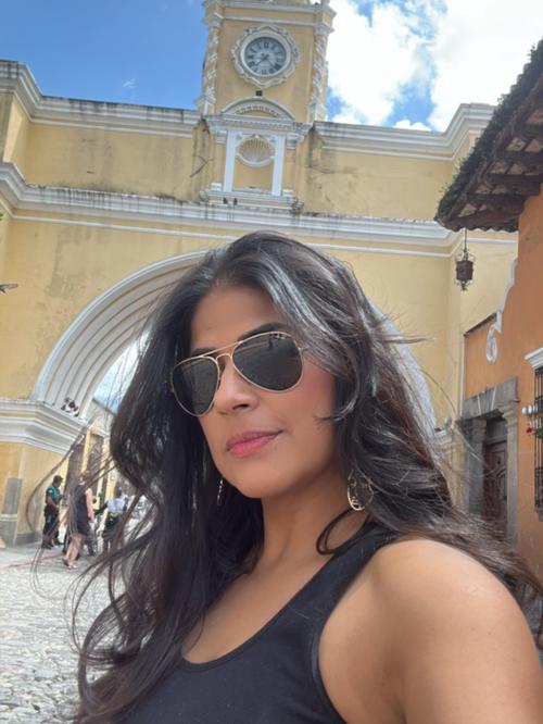 En un video oficial, Janet mostró a detalle cada elemento del diseño del traje nacional. (Foto: Instagram)