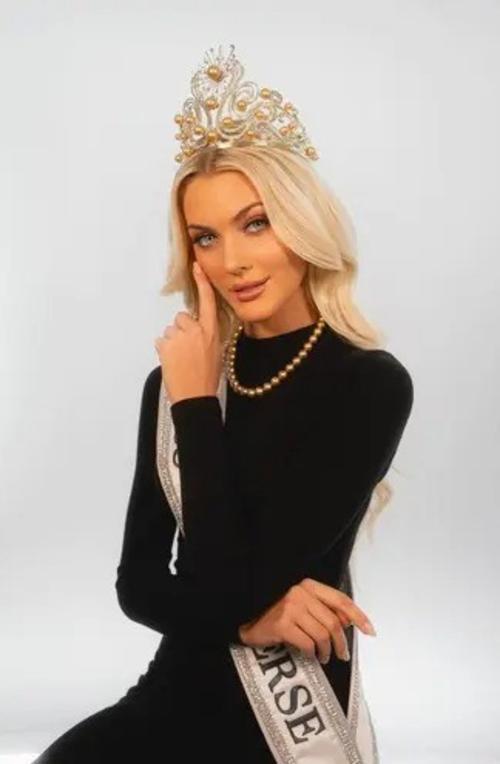 Victoria Kjær Theilvig fue la primera modelo en portar la corona. (Foto: Instagram)