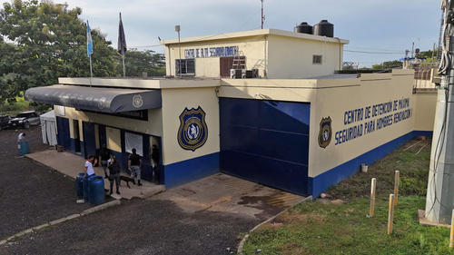 En la cárcel de máxima seguridad Renovación I, ubicada en Escuintla, están recluidos los cabecillas de la "Mara Salvatrucha" y del "Barrio 18". (Foto: MinGob)