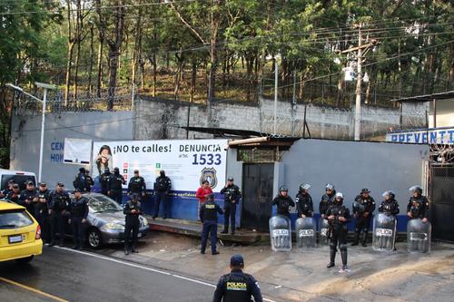 Las autoridades realizan un censo de privados de libertad para establecer cuántos y quienes son los que están en cada centro carcelario. (Foto: Archivo/Nuestro Diario)