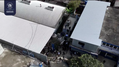 Imágenes aéreas de los trabajos de remozamiento en el Centro de Detención Preventiva de la zona 18. (Foto: Mingob/Soy502)