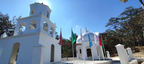 En este espacio se buscó crear una pequeña basílica para los visitantes. (Foto: Luis Enrique Padilla/Colaborador)