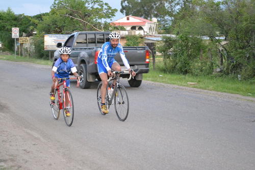 José Migdael Zeceña murió en ataque armado cuando entrenaba a su hijo sobre la RN-19. (Foto: Élfego Escobar/Colaborador)