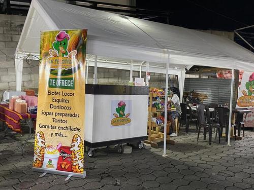 Elotes locos con golosinas: El sabor que hizo famosa a La Yelotiza. (Foto: Juan Carlos Aquino/Colaborador)