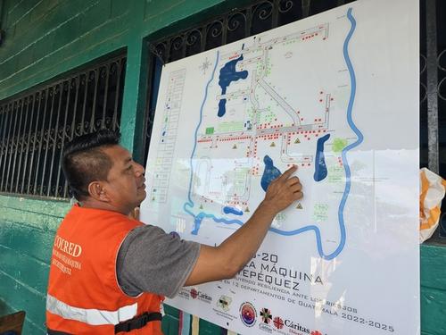 San José La Máquina, Suchitepéquez Personal de la Conred y otras instituciones evalúan el impacto de los daños en la localidad tras el desbordamiento de dos ríos. (Foto: Surama Rodas/Nuestro Diario)