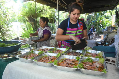 Lleva toda una variedad de carnes, vegetales y embutidos. (Foto: Leonel Vásquez/Colaborador)