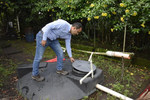 El agua de lluvia se puede almacenar en una cisterna que va conectada a los tubos o centros de recolección. (Foto: Manuel Peralta/Colaborador)