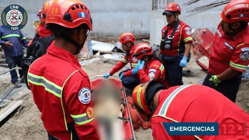 El hombre de 35 años aproximadamente, aún no ha sido identificado. (Foto: Bomberos Municipales)