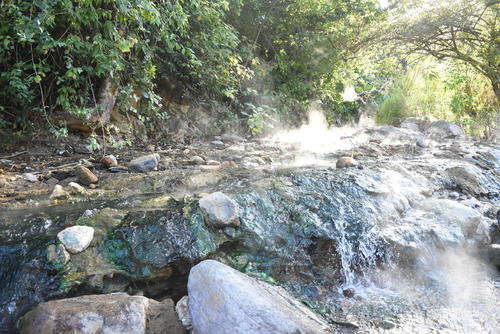 Estás aguas también sirven para diversas dolencias y enfermedades como la diabetes, problemas gastrointestinales, afecciones respiratorias como el asma, obesidad. (Foto: Olga Vásquez/Colaboradora)