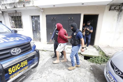 El capturado fue identificado como Hugo Enrique Revolorio Muñoz. (Foto: Jorge Senté/colaborador)