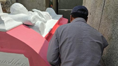 Escriben mensajes para pedir por el amor imposible. (Foto: Erick Colop/Colaborador)