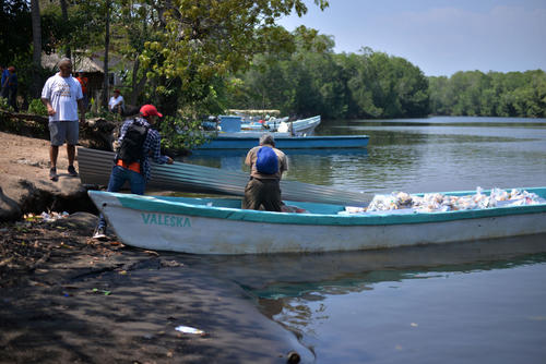 Familias completas disfrutan el recorrido por este lugar. (Foto: Angel Revolorio/Colaborador)