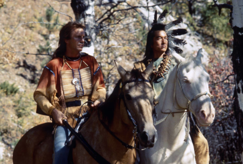 muere Graham Greene actor danza con lobos 1