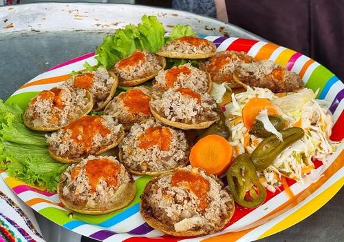 Las garnachas son un platillo tradicional durante la feria. (Foto: Oswaldo Cop/Colaborador)