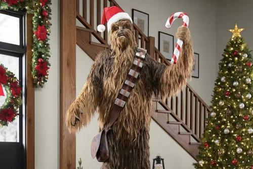 La figura emite sonidos y movimientos que harán que te sientas en otra galaxia. (Foto: X)