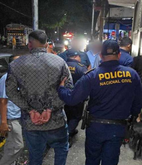 La PNC indica que la captura se efectuó después de que un bus fuera tomado por asalto. (Foto: PNC)