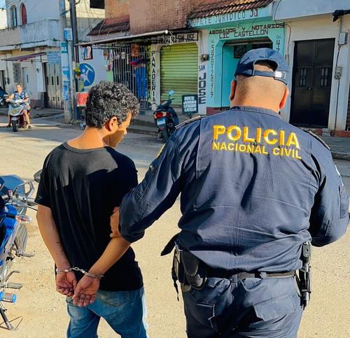 El capturado fue identificado como Bryan "N". (Foto: PNC)