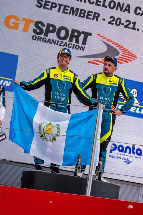 “Guate lo volvimos hacer. Primer lugar. Le doy gracias a Dios, porque sin Él nada de esto sería posible. Gracias también a todas las personas que me siguen y estuvieron pendientes de la carrera". (Foto: Nuestro Diario)