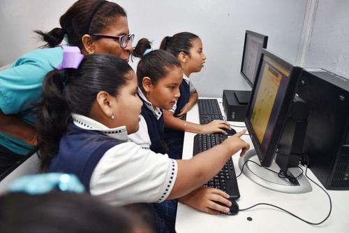 El aprendizaje con las máquinas de escritorio comenzará el de octubre. (Foto: archivo)