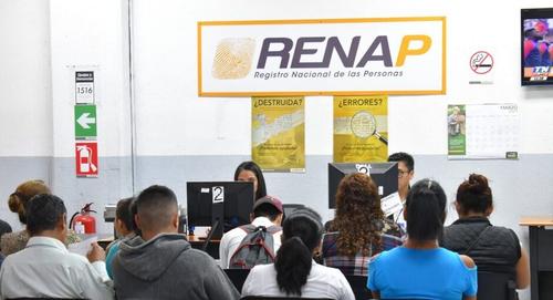 Debes ir bien presentable para la toma de la fotografía. Debes ir bien presentable para la toma de la fotografía.