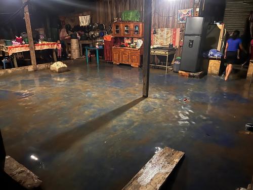 Las inundaciones han sido un tema problemático para las viviendas de muchas familias en el territorio nacional. (Foto: Conred)