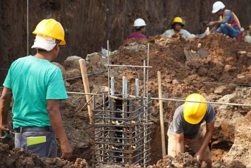 De acuerdo con el Ejecutivo, al permitir que los Codedes sigan usando fondos que dejaron si ejecutar, se garantizaría la continuidad de obras. (Foto: AGN)