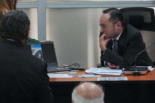 Carlos Acevedo, María Bonilla, juez, motoristaa