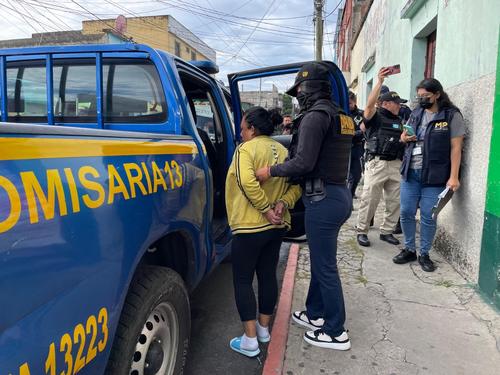 Este año la mayoría de detenciones por extorsión han sido mujeres. (Foto: PNC)