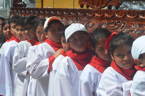 Los participantes se turnaron con devoción. (Foto: Josué Ardeano/Colaborador)
