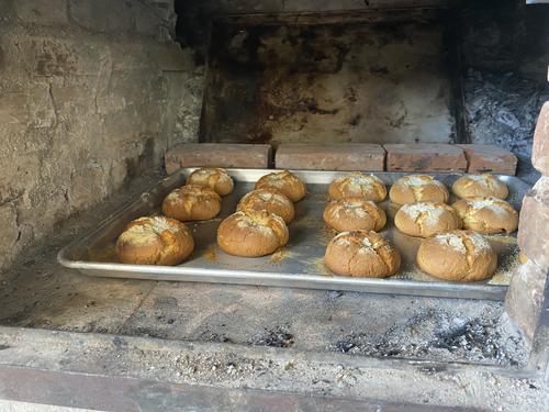 La cocción se realiza en horno de leña. (Foto: Carlos Sotz/Colaborador)