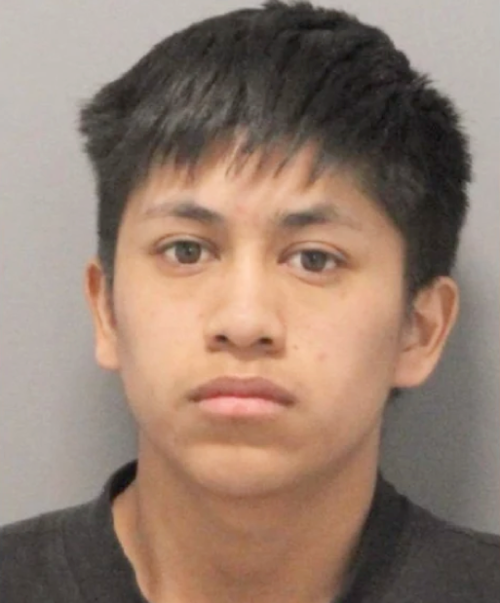 El connacional admitió que golpeó a su bebé porque ella no dejaba de llorar. (Foto: Telemundo)