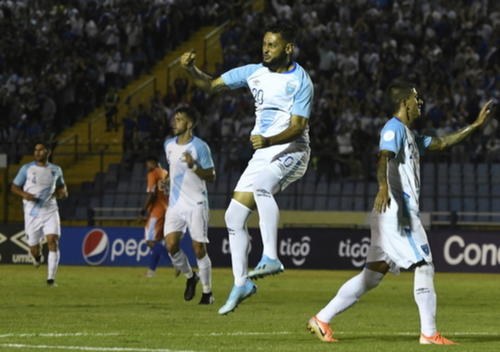 Con la camiseta Bicolor consiguió numerosas anotaciones. (Foto: Archivo)