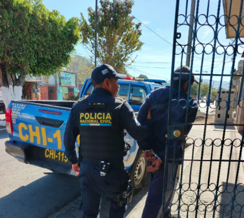 El hombre fue puesto a disposición de la ley. (Foto: PNC)