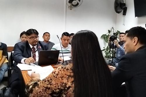 Durante la audiencia, el MP y la defensa pidieron al juez falta de mérito a favor de Kevin Jiménez, piloto de la motocicleta embestida. (Foto: Cortesía/Soy502)